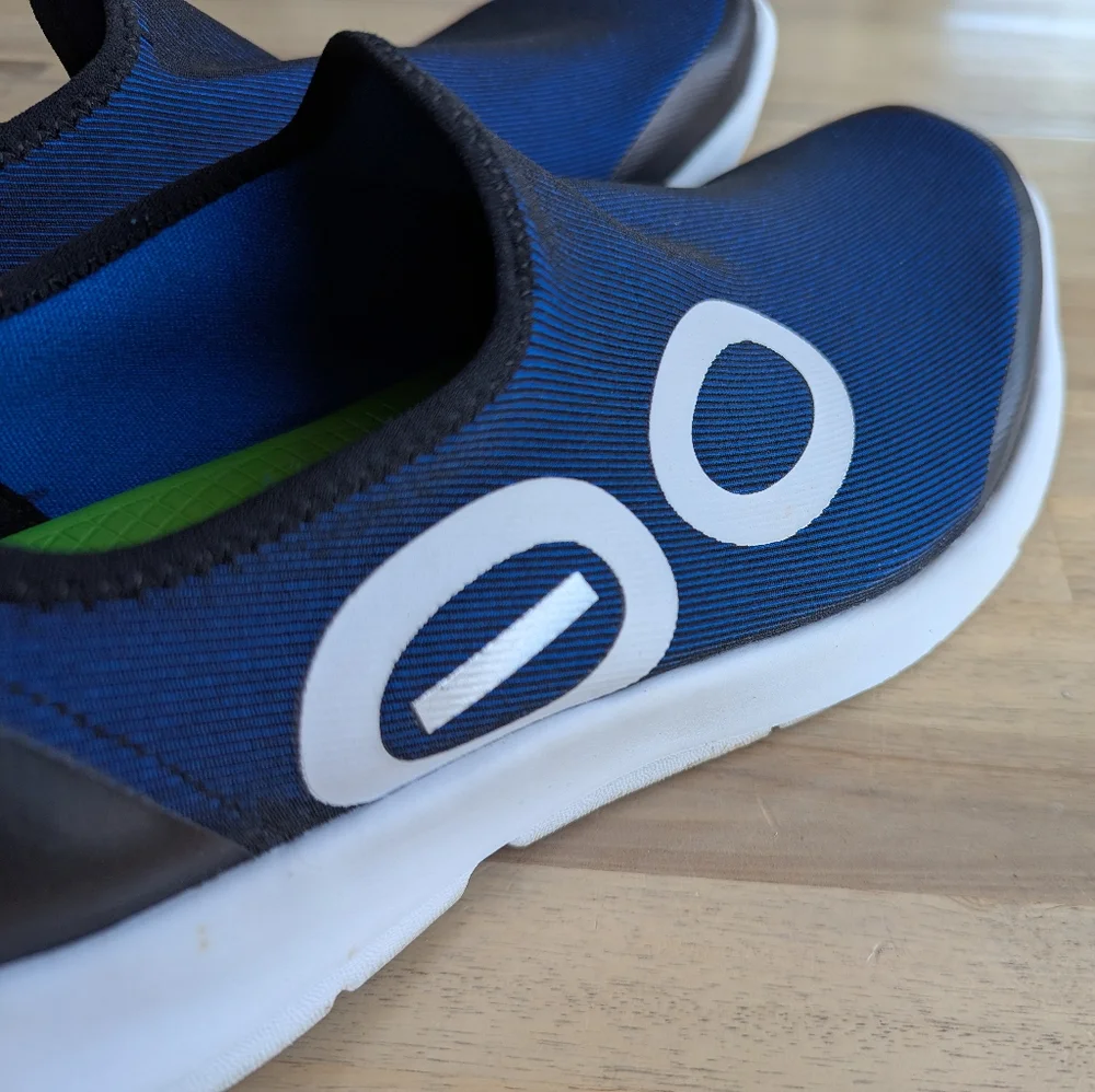 OOFOS Men's OOmg eeZee Low Shoe -Men's Size‎ 12